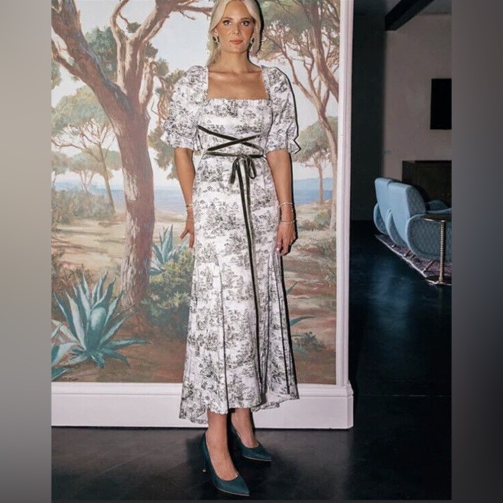 NWT Antonio Melani x Nicola Bathie Hallie Square Neck Tea Length Dress - Size 6